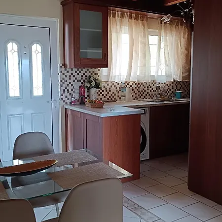 Holiday home Spiti Trivizas